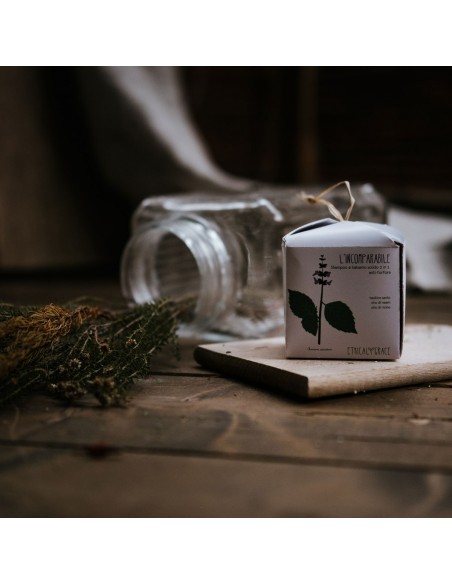 L’Incomparabile Shampoo e balsamo solido 2 in 1 anti-forfora anti-prurito|Wingsbeat L’Incomparabile Shampoo e balsamo solido 2 in 1 anti-forfora anti-prurito|Wingsbeat