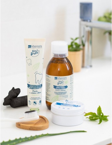 Collutorio Extra Fresco - Menta e Solidago|La Saponaria|Wingsbeat Collutorio Extra Fresco - Menta e Solidago|La Saponaria|Wingsbeat