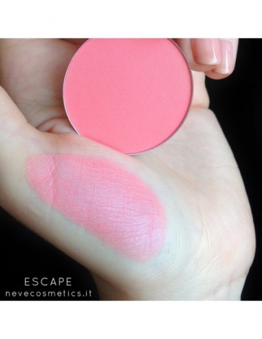 Blush in Cialda Escape| Neve Cosmetics | Wingsbeat