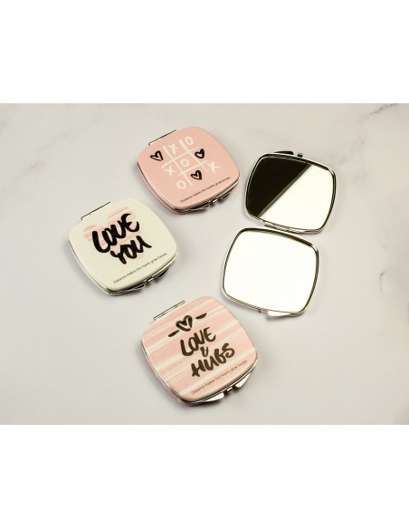 Specchietto "Love" | Le Kikke | Wingsbeat Specchietto "Love" | Le Kikke | Wingsbeat