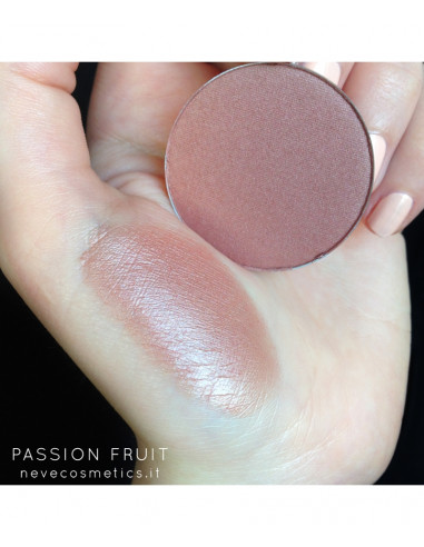 Blush in cialda Passion Fruit | Neve Cosmetics | Wingsbeat