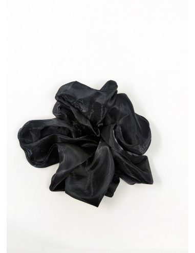 Scrunchies in Raso Nero | Wingsbeat
