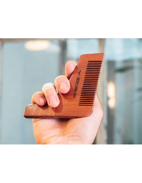 Pettine Modellante per Barba | Acquista su Wingsbeat Pettine Modellante per Barba | Acquista su Wingsbeat