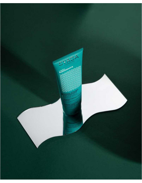 Crema styling rinforzante con spirulina - Gyada Cosmetics | Wingsbeat Crema styling rinforzante con spirulina - Gyada Cosmetics | Wingsbeat